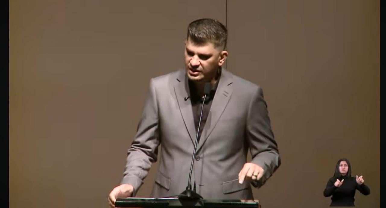 Apóstolo Fabrício Martins 13