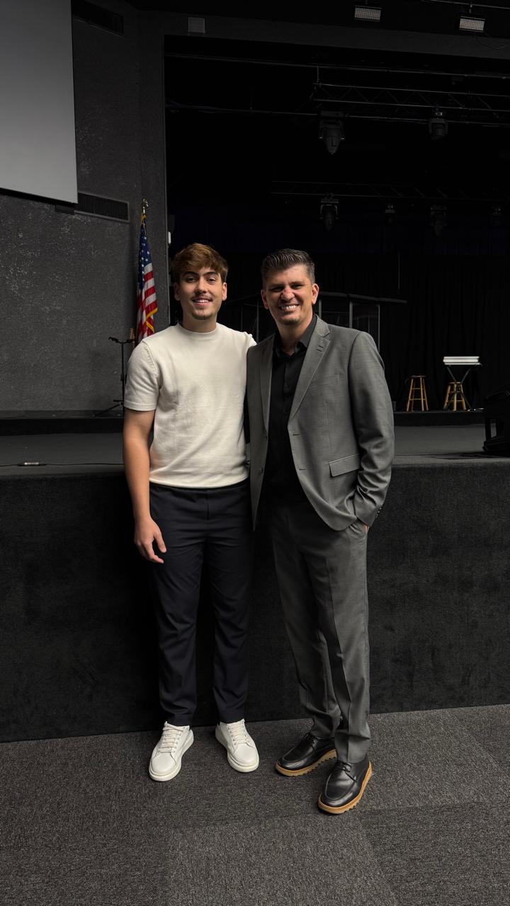 Apóstolo Fabrício Martins 16